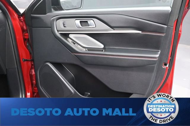 Certified 2025 Ford Explorer ST AWD/4WD image 11