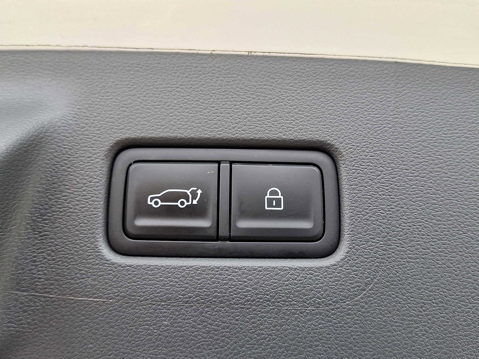 Used 2024 Hyundai Santa Fe Calligraphy image 30