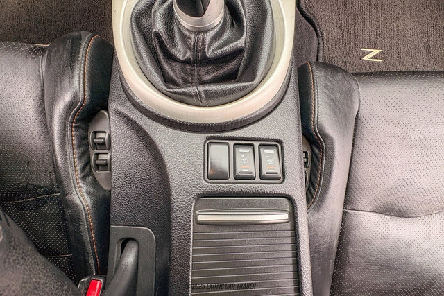 Used 2007 Nissan 350Z Touring RWD image 31