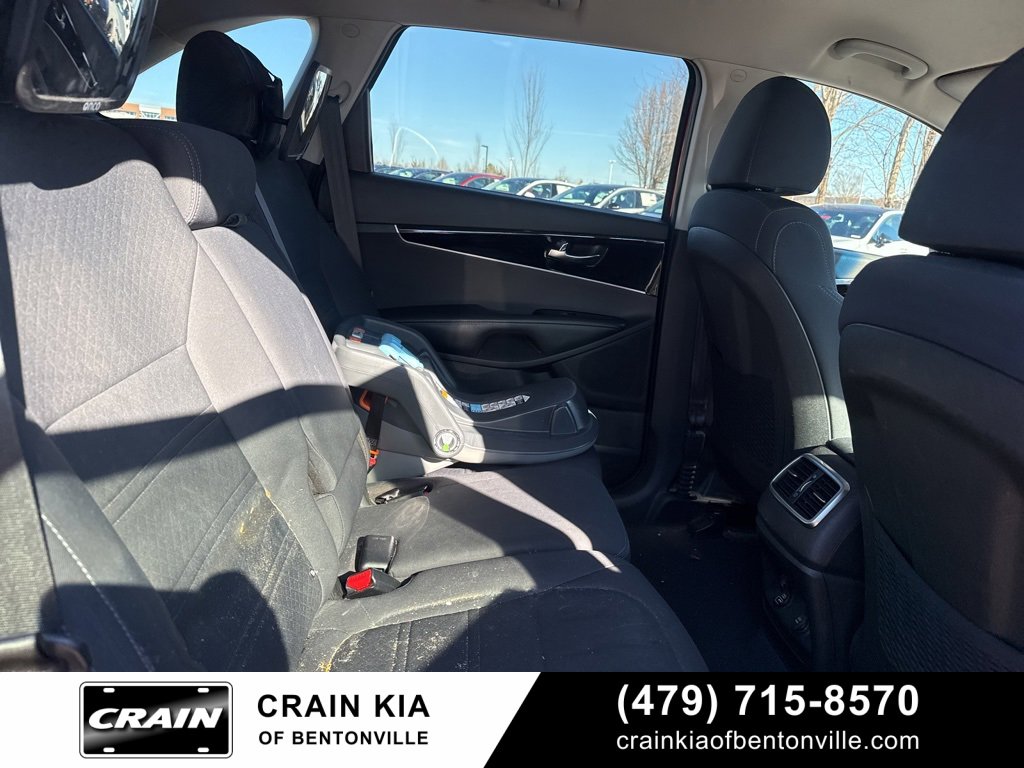 Used 2019 Kia Sorento LX image 10