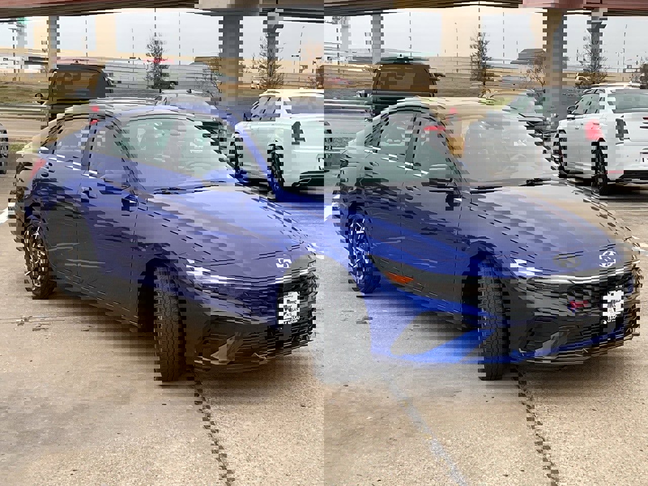 Used 2025 Hyundai Elantra SEL image 4