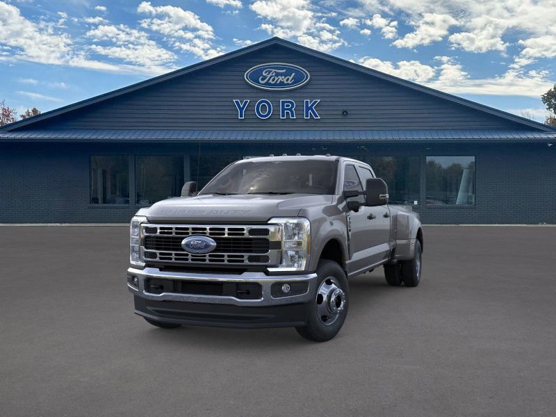 New 2026 Ford F350 XLT image 2