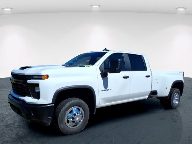 Used 2024 Chevrolet Silverado 3500 W/T AWD/4WD image 2
