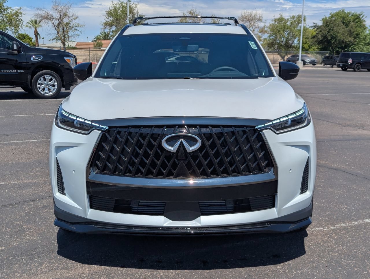 Certified 2027 INFINITI QX60 Sport w/ Dark Cargo Package AWD/4WD image 8