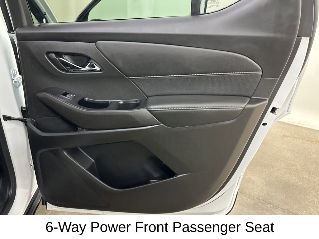 Certified 2023 Chevrolet Traverse Premier w/ Redline Edition image 23