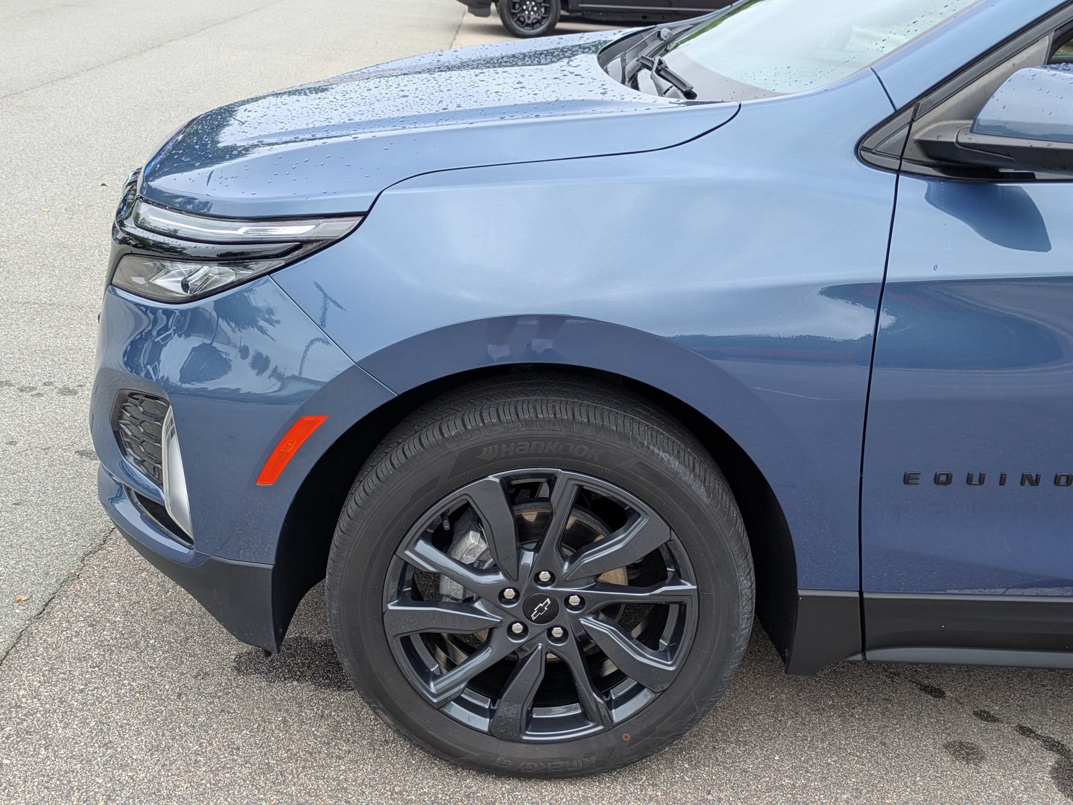 Used 2024 Chevrolet Equinox RS FWD image 11