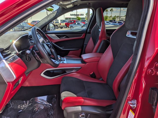 Used 2021 Jaguar F-PACE SVR image 17