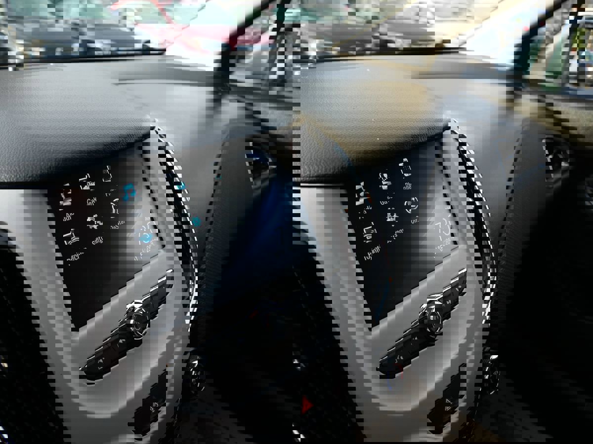 Used 2017 Chevrolet Cruze LS image 14