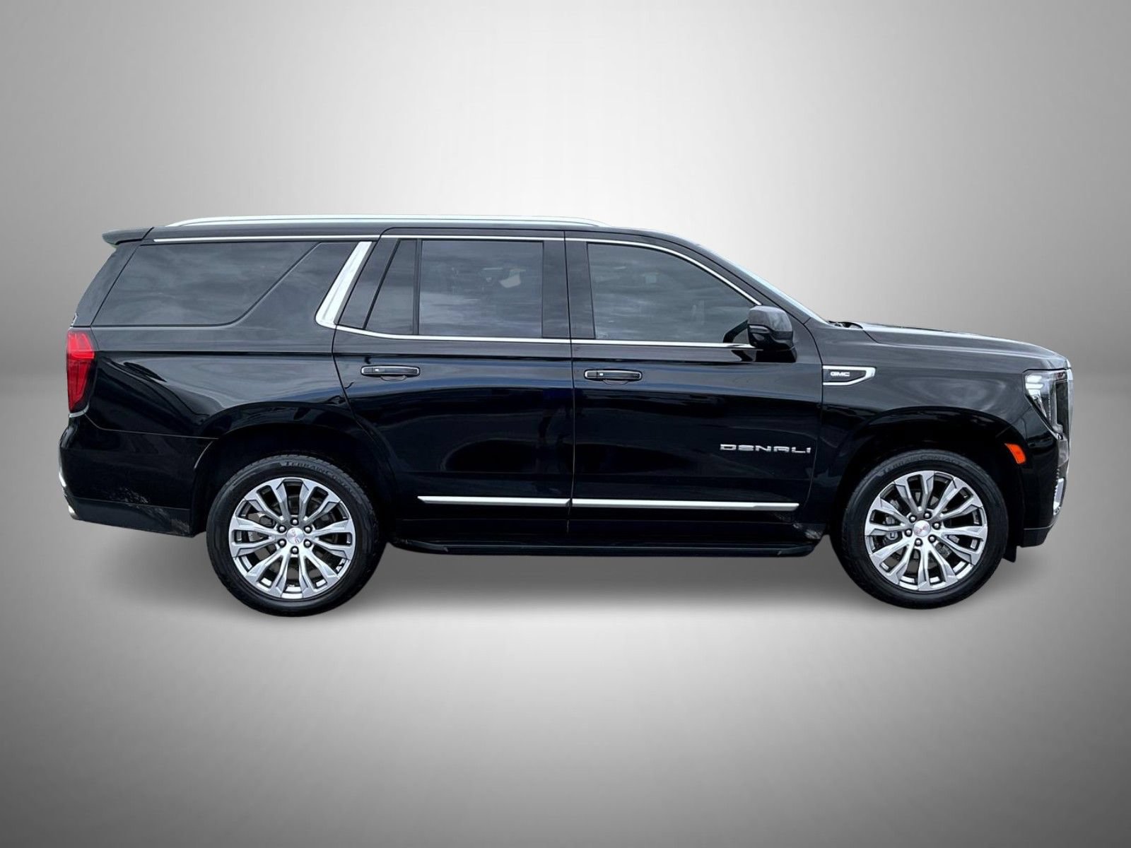 Used 2021 GMC Yukon Denali AWD/4WD image 4