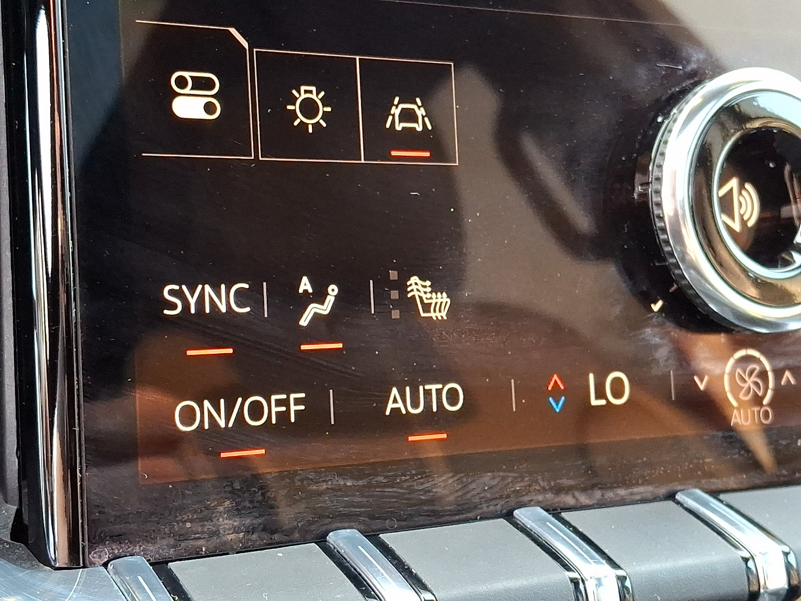 Certified 2024 GMC Acadia Elevation AWD/4WD image 27