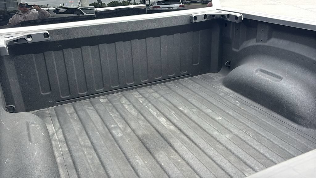 Used 2021 RAM 1500 Limited w/ Body Color Bumper Group AWD/4WD image 33