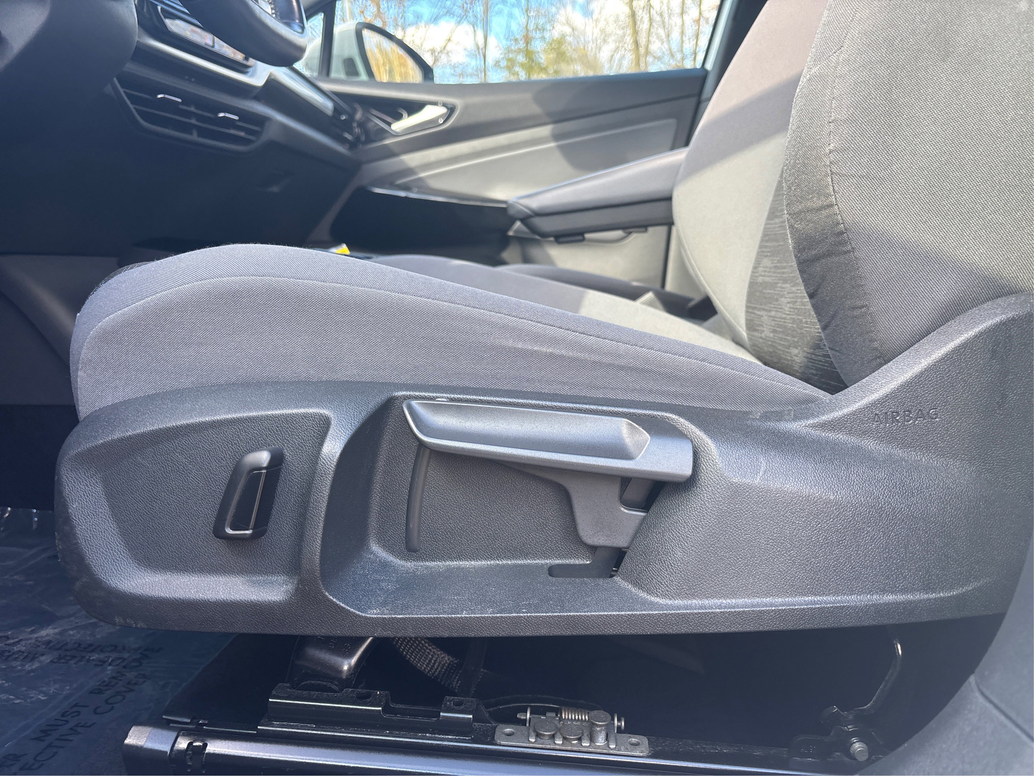 Used 2022 Volkswagen ID.4 Pro image 23