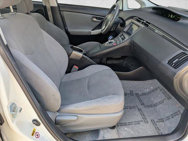 Used 2015 Toyota Prius Three image 19