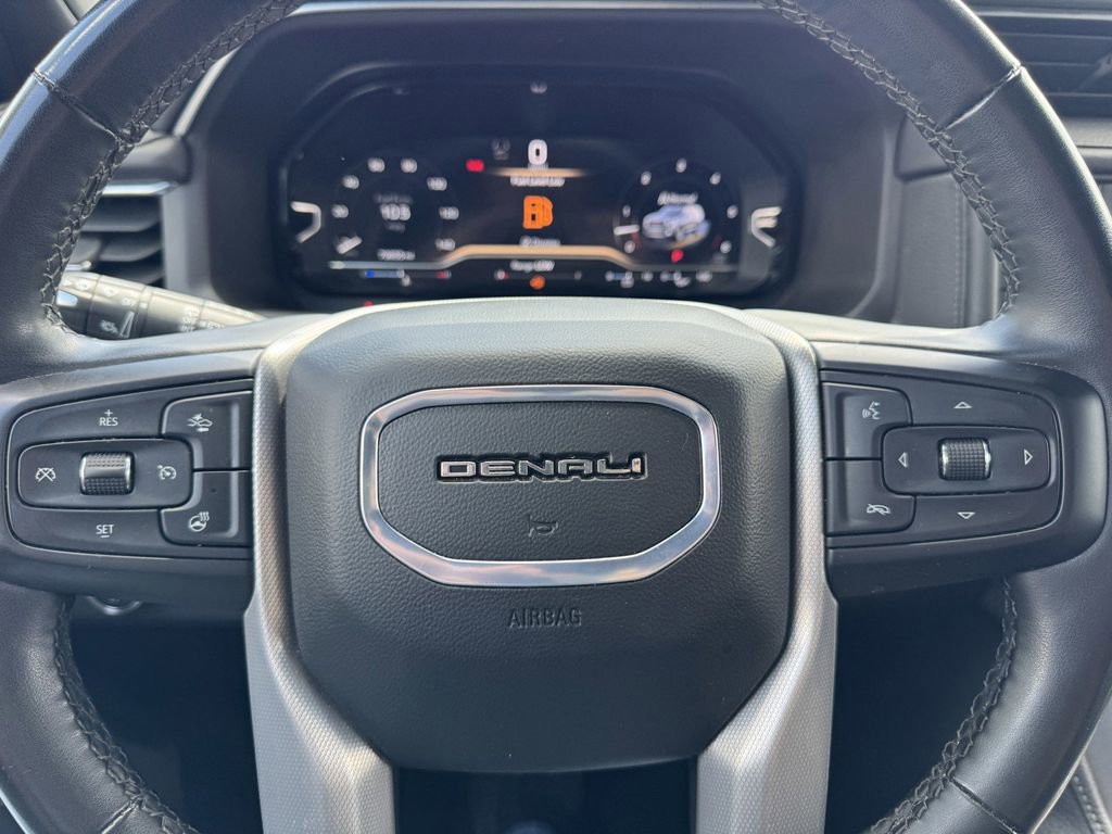 Used 2024 GMC Yukon Denali RWD image 21