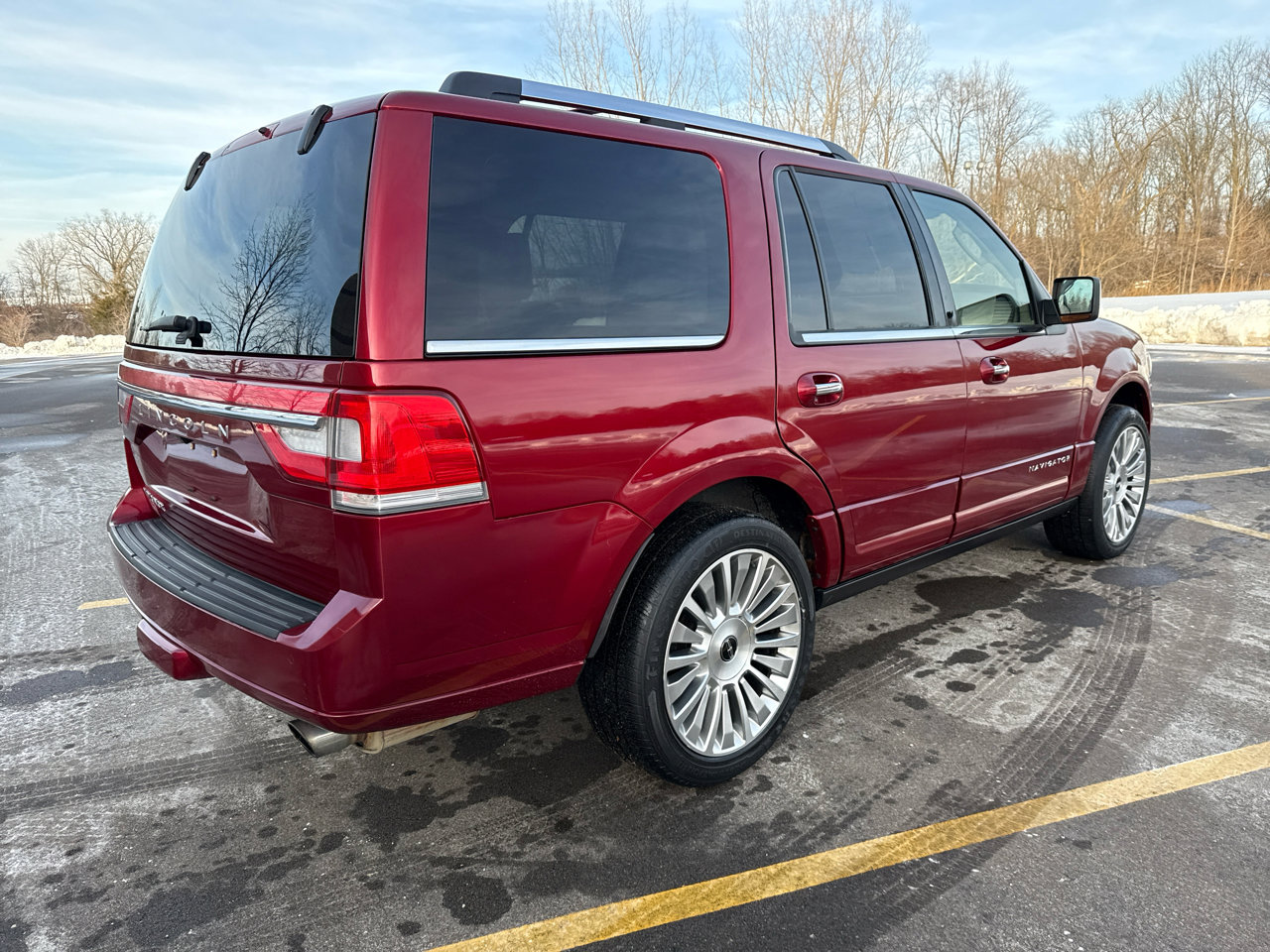 Used 2017 Lincoln Navigator Select image 5