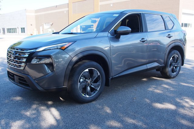 Used 2026 Nissan Rogue SV FWD image 3