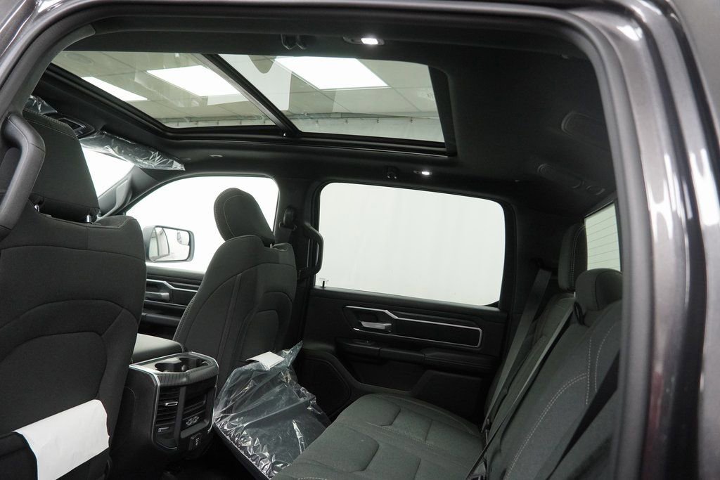 New 2026 RAM 1500 Big Horn AWD/4WD image 18