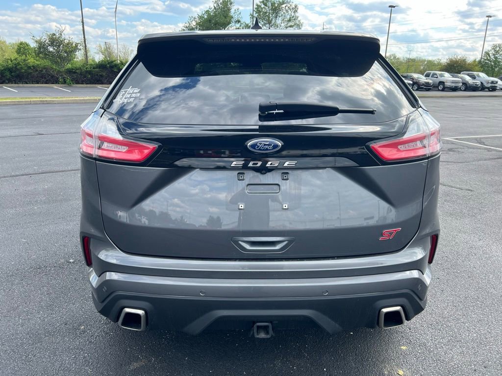 Used 2022 Ford Edge ST w/ Equipment Group 401A AWD/4WD image 4