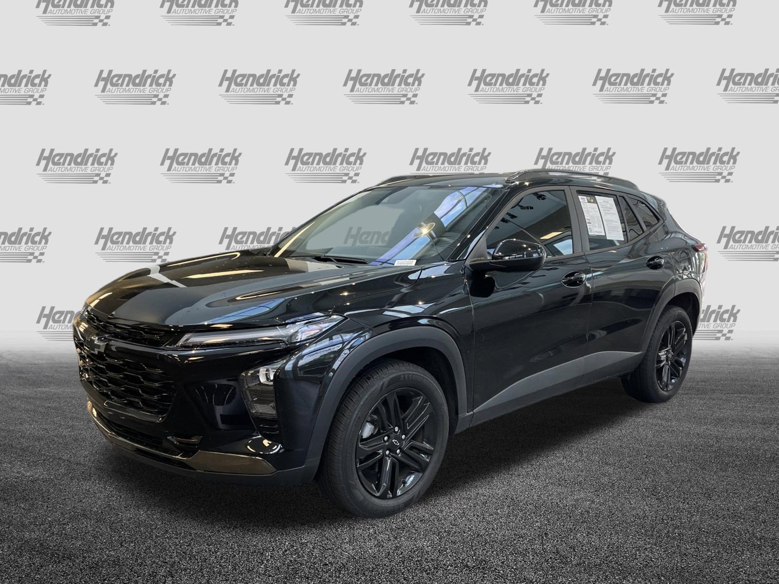 Used 2025 Chevrolet Trax ACTIV w/ Sunroof Package FWD image 6