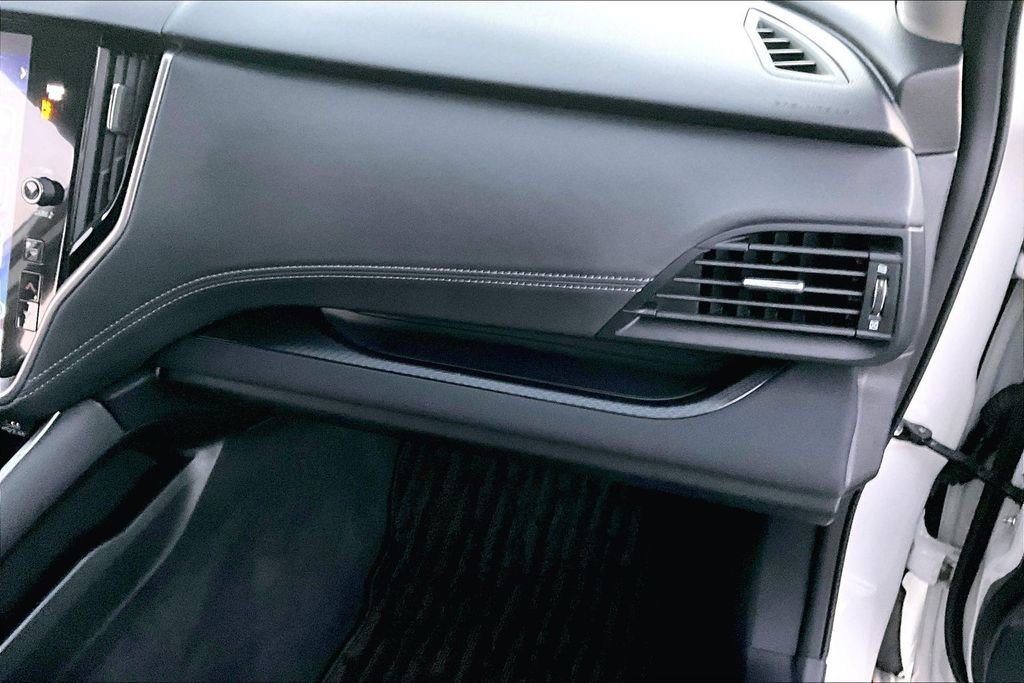Used 2024 Subaru Outback Premium image 25
