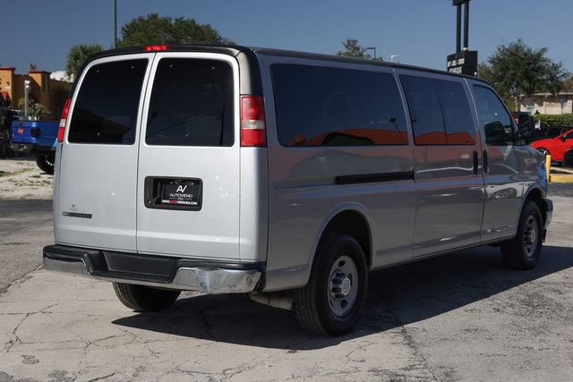 Used 2017 Chevrolet Express 3500 LT w/ LT Preferred Equipment Group RWD image 14