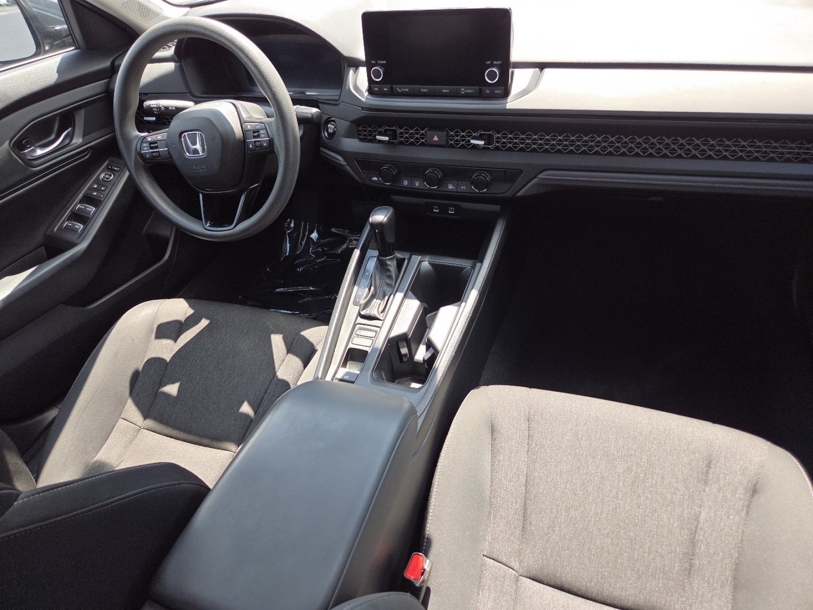 Used 2024 Honda Accord EX image 25