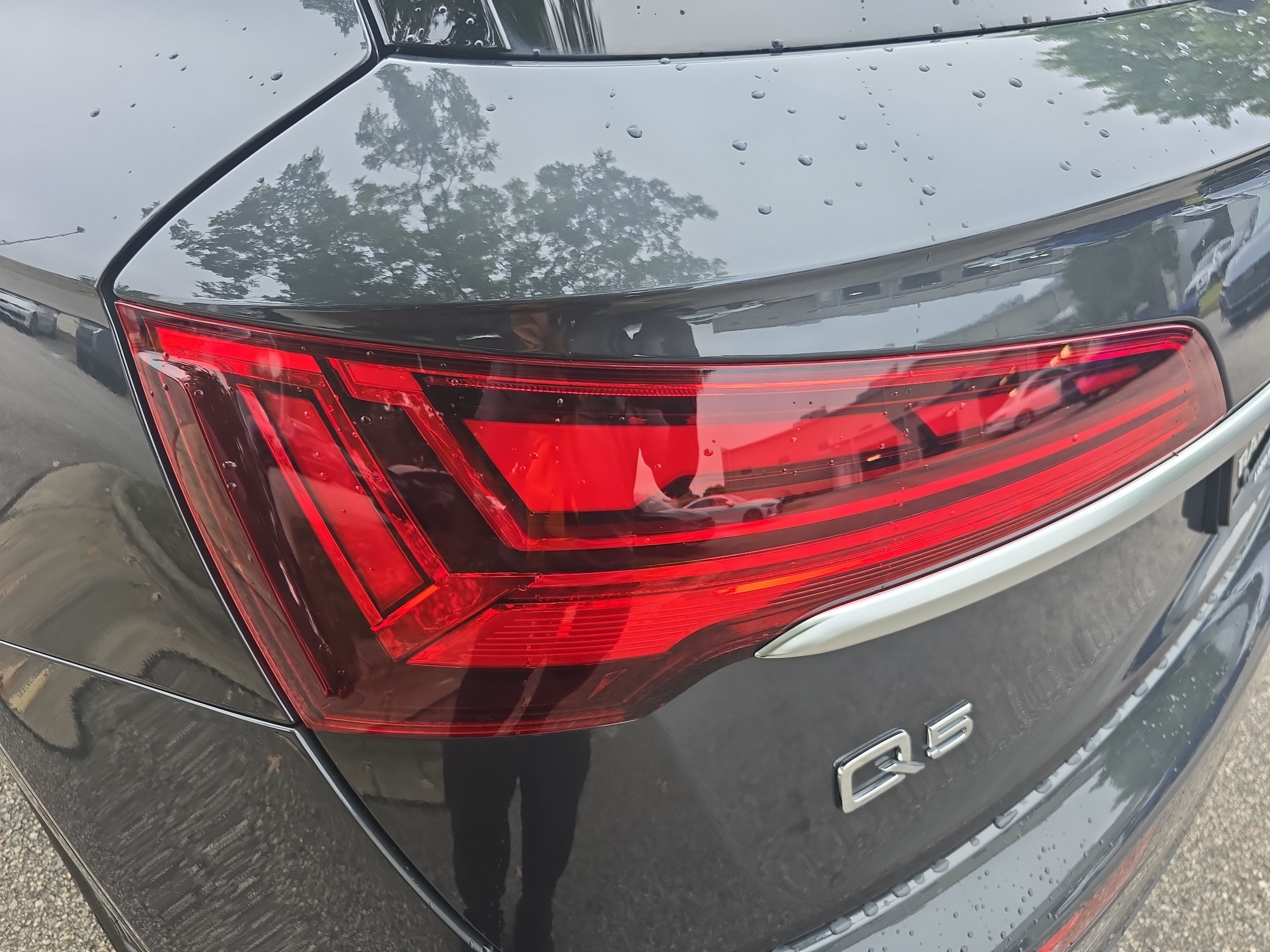 Used 2023 Audi Q5 2.0T Premium w/ Convenience Package AWD/4WD image 31