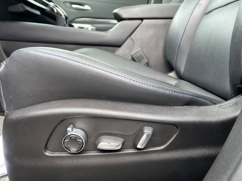 Used 2024 Cadillac XT4 Sport w/ Trailering Package image 18