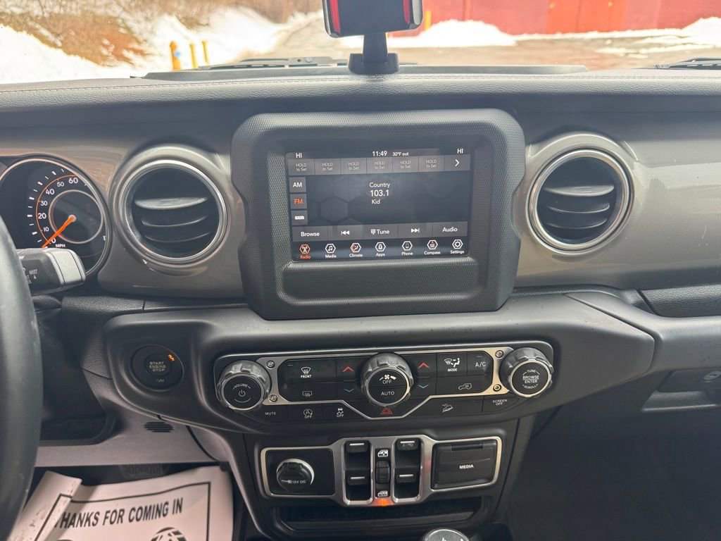 Used 2018 Jeep Wrangler Unlimited Sahara image 25