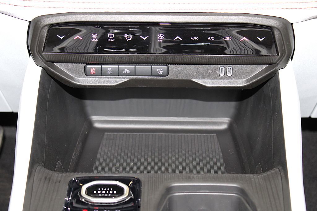 New 2026 Jeep Cherokee Limited AWD/4WD image 21