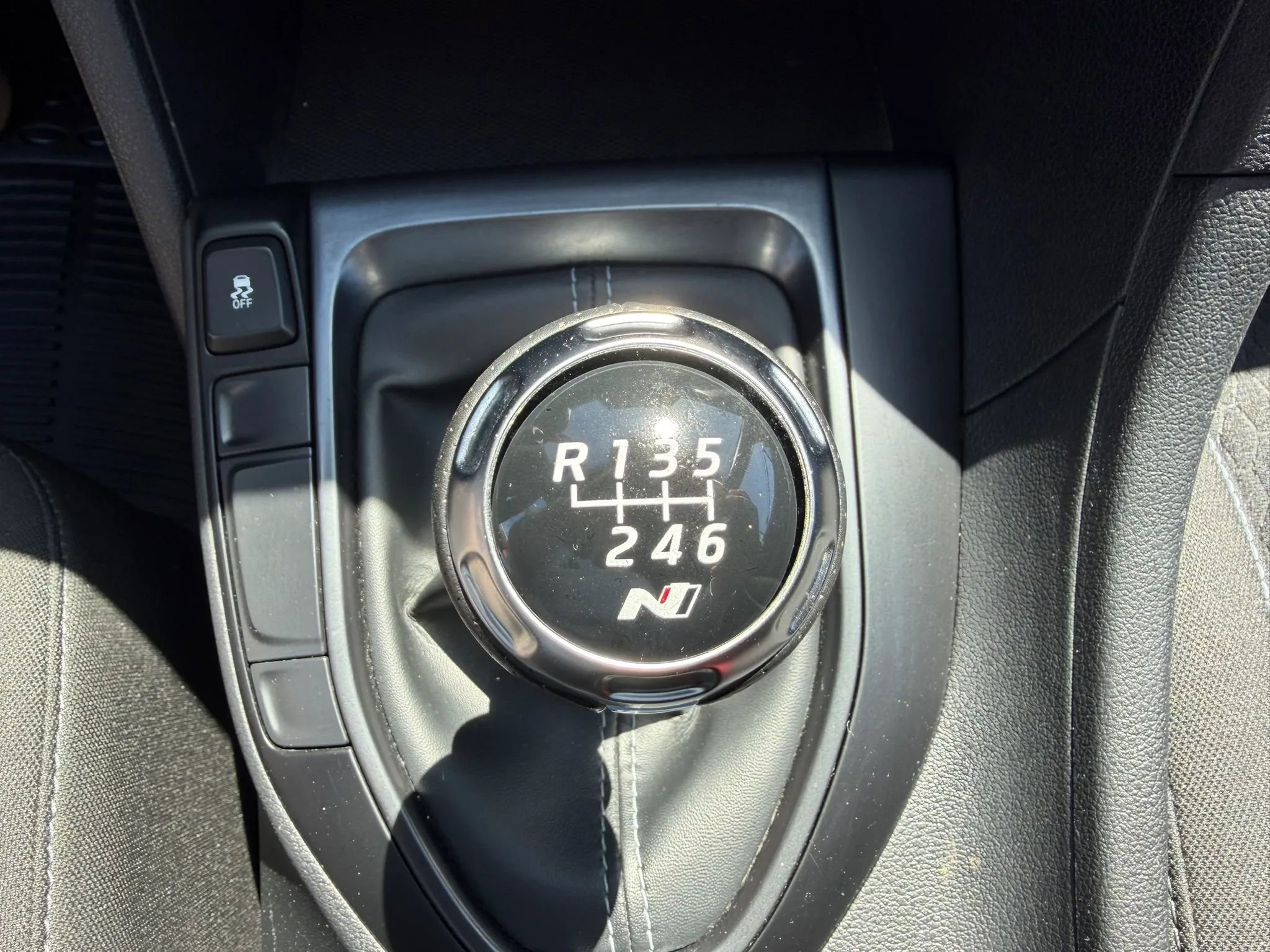 Used 2020 Hyundai Veloster N w/ Performance Package FWD image 27