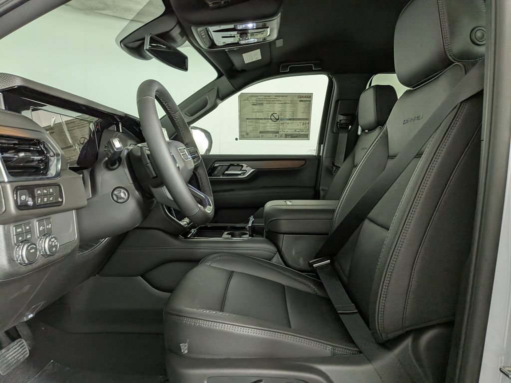 New 2026 GMC Yukon Denali AWD/4WD image 18