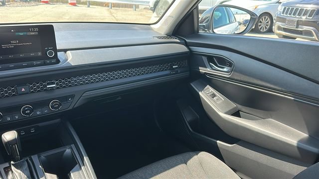 Used 2025 Honda Accord SE image 25