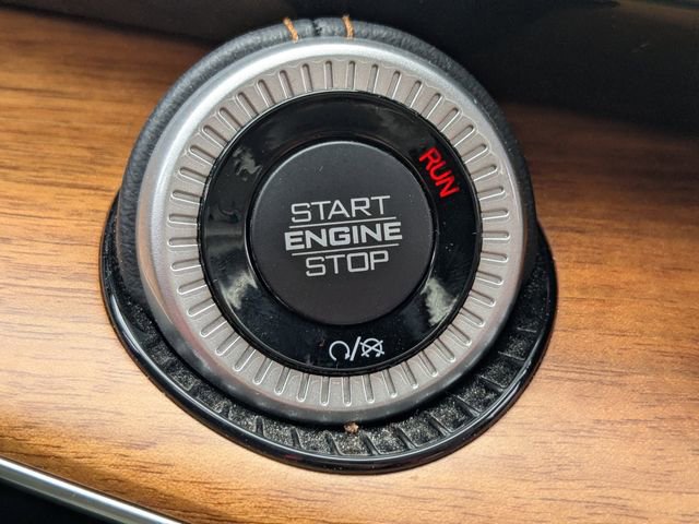 Used 2022 Jeep Grand Wagoneer Series III image 29