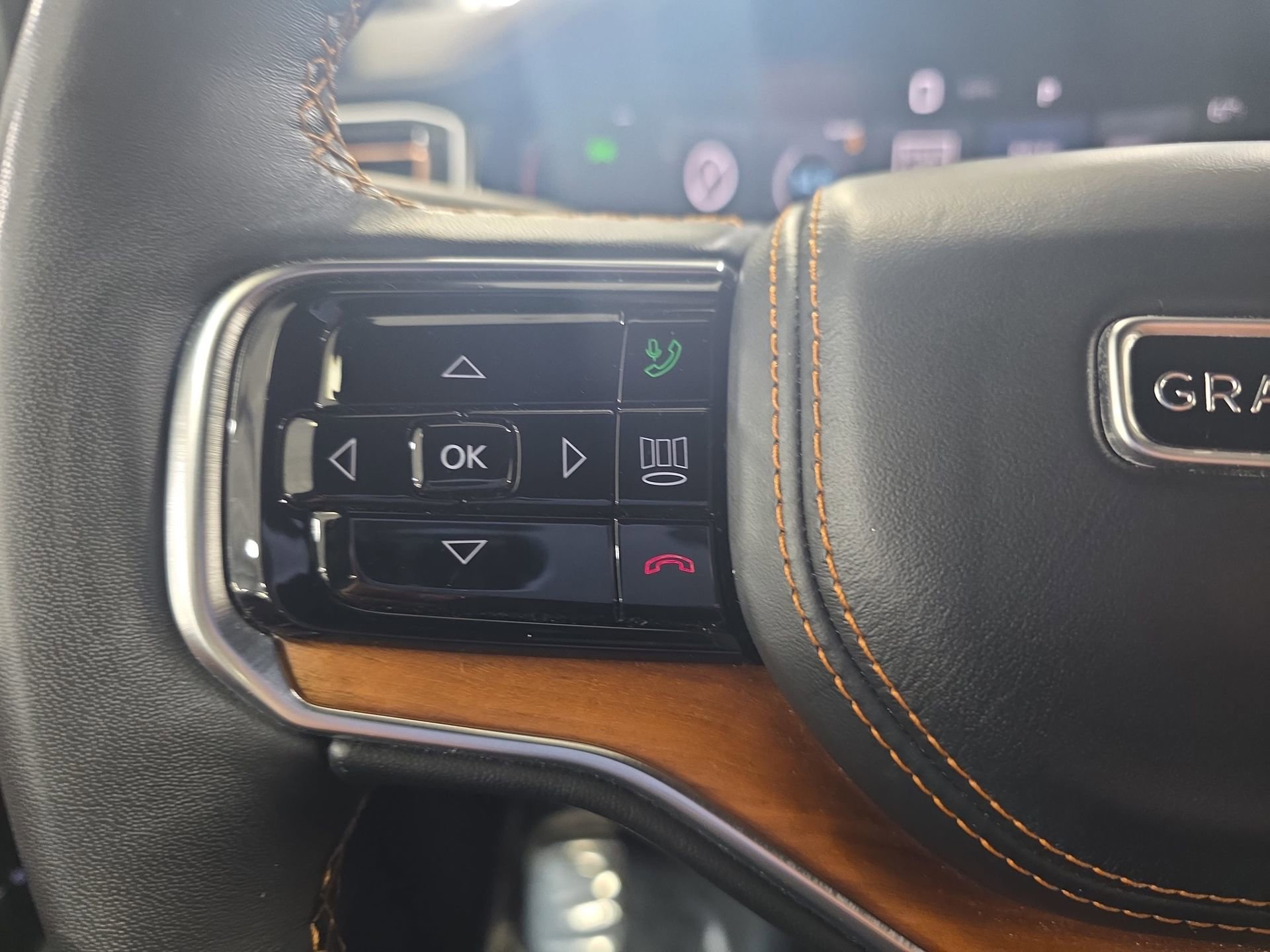 Used 2024 Jeep Grand Wagoneer L Series III image 17