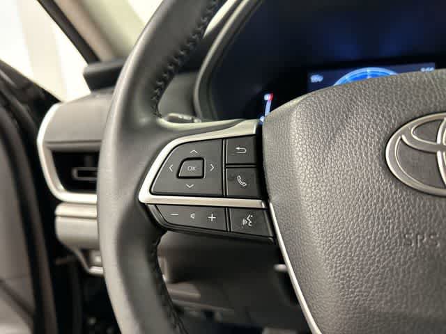 Used 2025 Toyota Grand Highlander AWD image 8