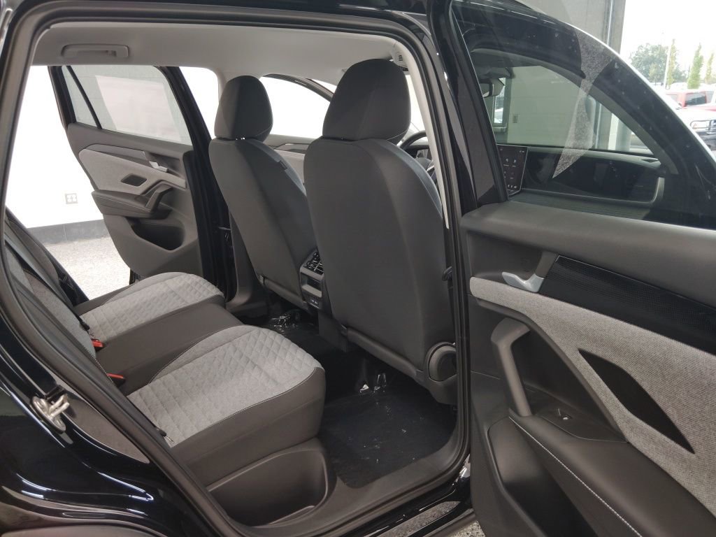 New 2026 Volkswagen Tiguan S AWD/4WD image 16