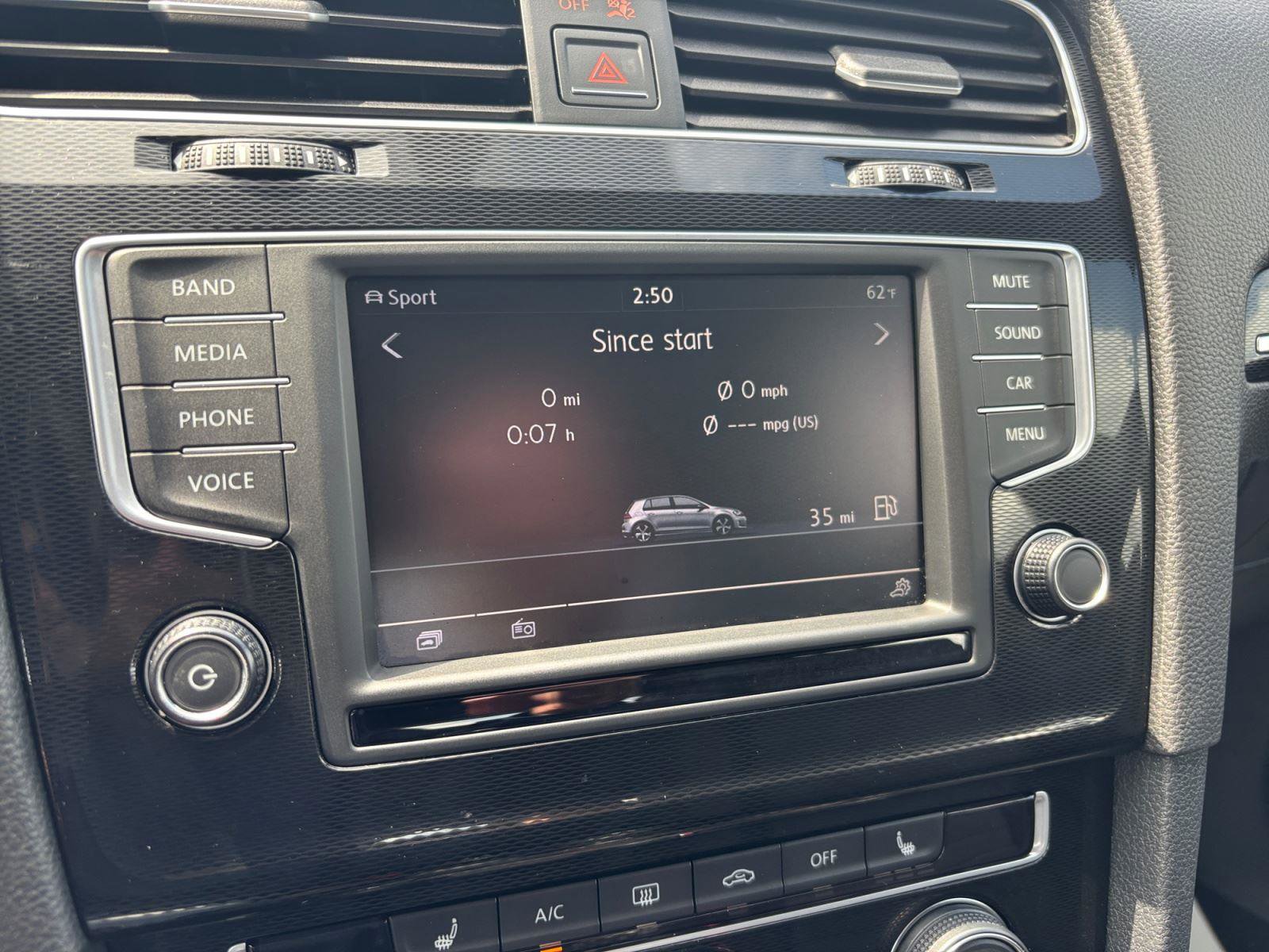 Used 2016 Volkswagen GTI SE FWD image 25
