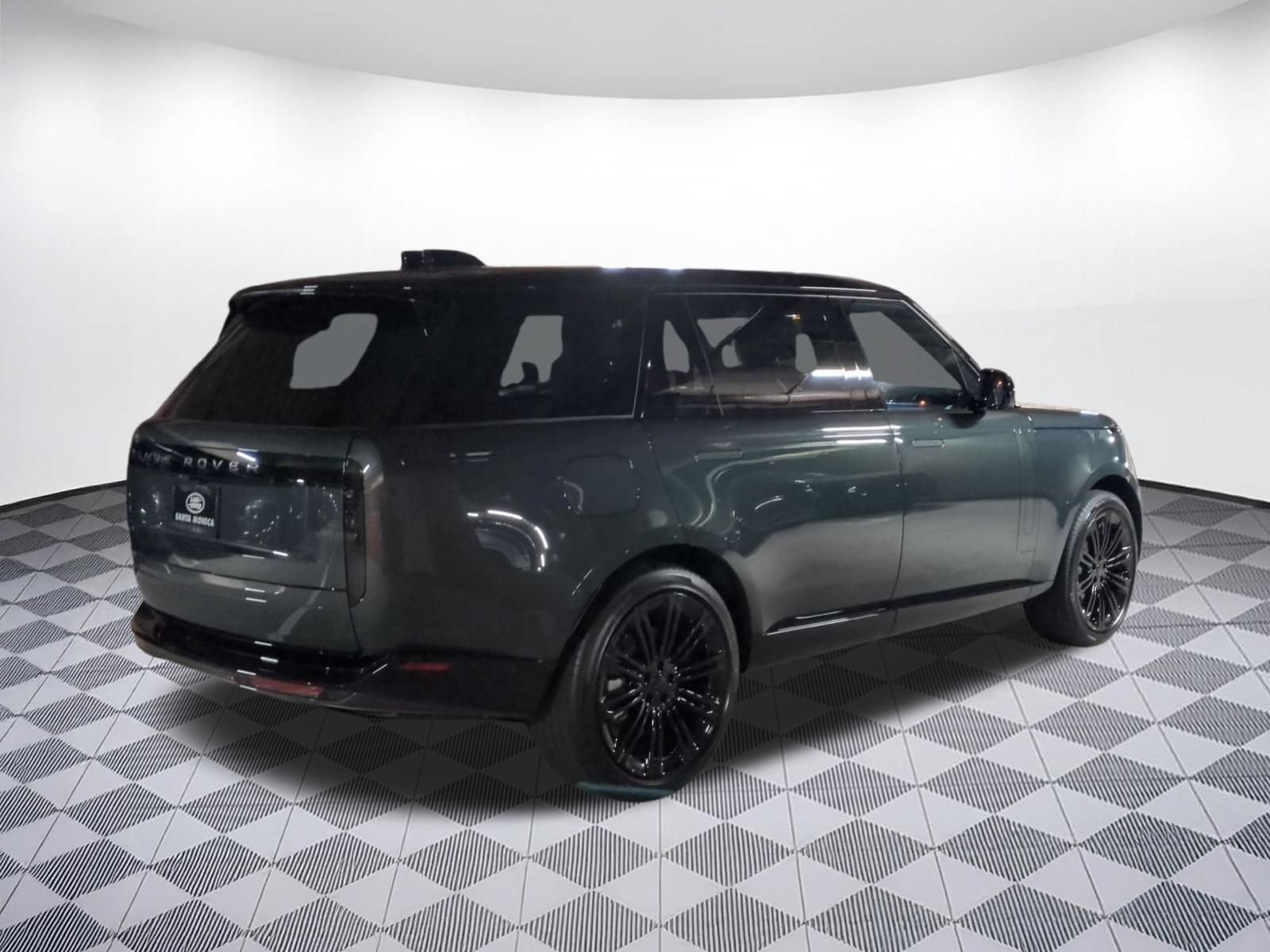 New 2026 Land Rover Range Rover Long Wheelbase SE AWD/4WD image 5