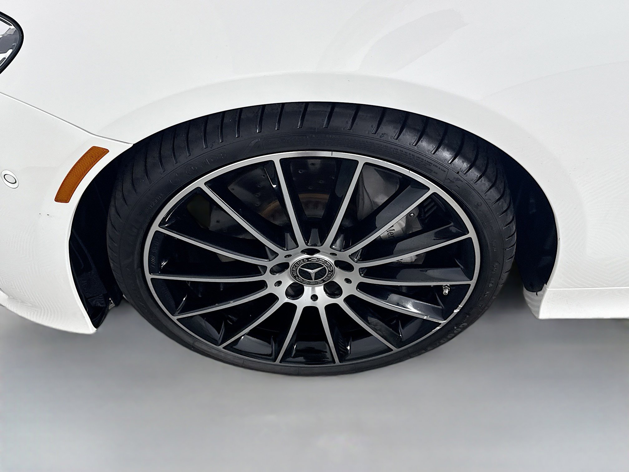 Used 2022 Mercedes-Benz E 450 Cabriolet image 36