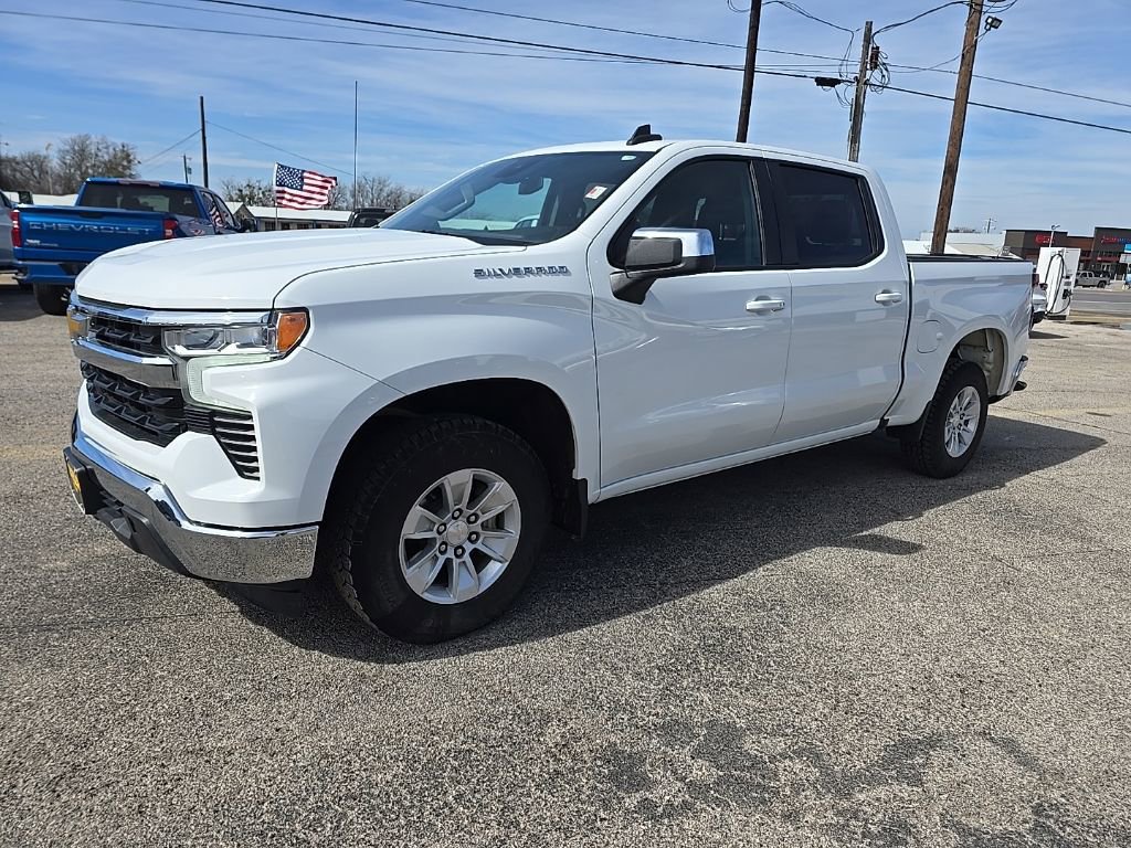 Used 2023 Chevrolet Silverado 1500 LT image 1
