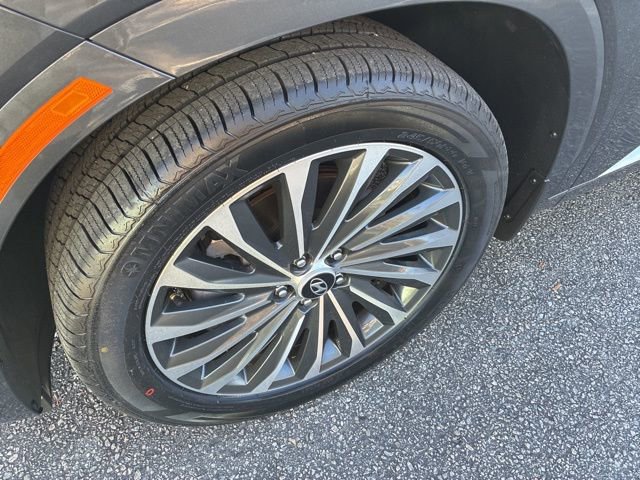 Used 2024 Hyundai Palisade Calligraphy image 11