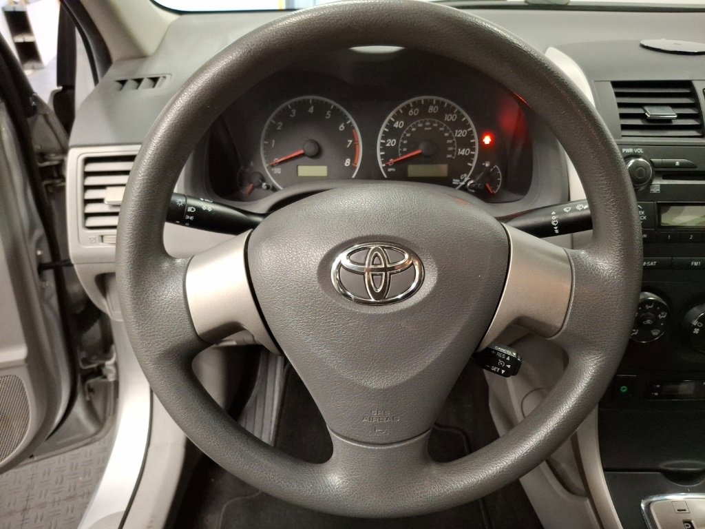 Used 2010 Toyota Corolla LE image 18