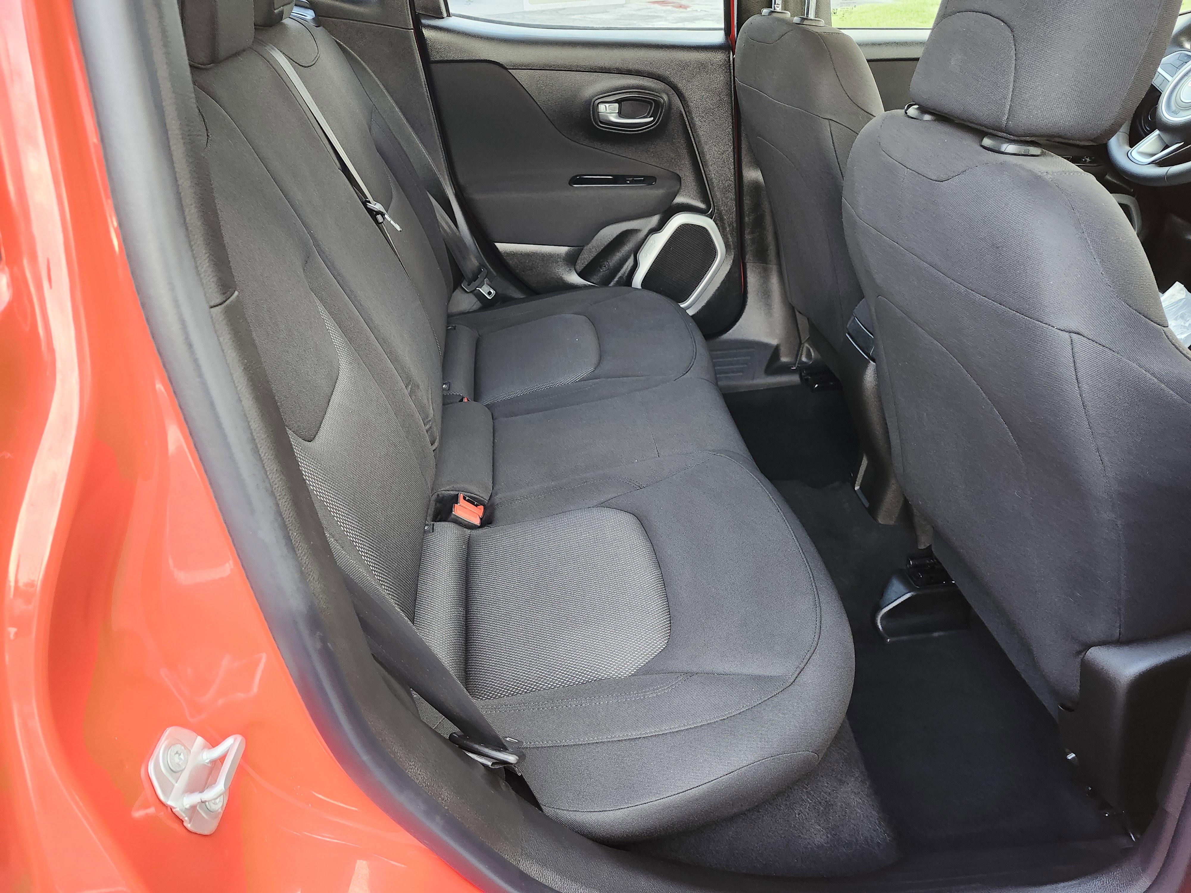 Used 2018 Jeep Renegade Sport w/ Power & Air Group AWD/4WD image 17