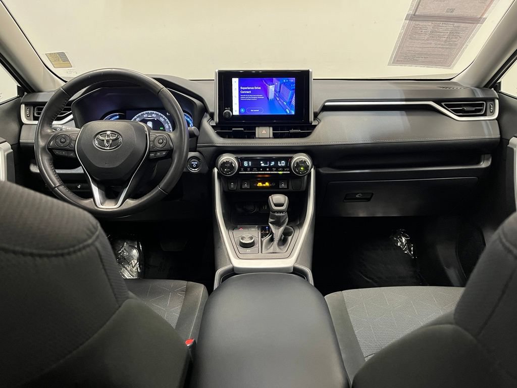 Used 2025 Toyota RAV4 XLE w/ Convenience Package AWD/4WD image 17