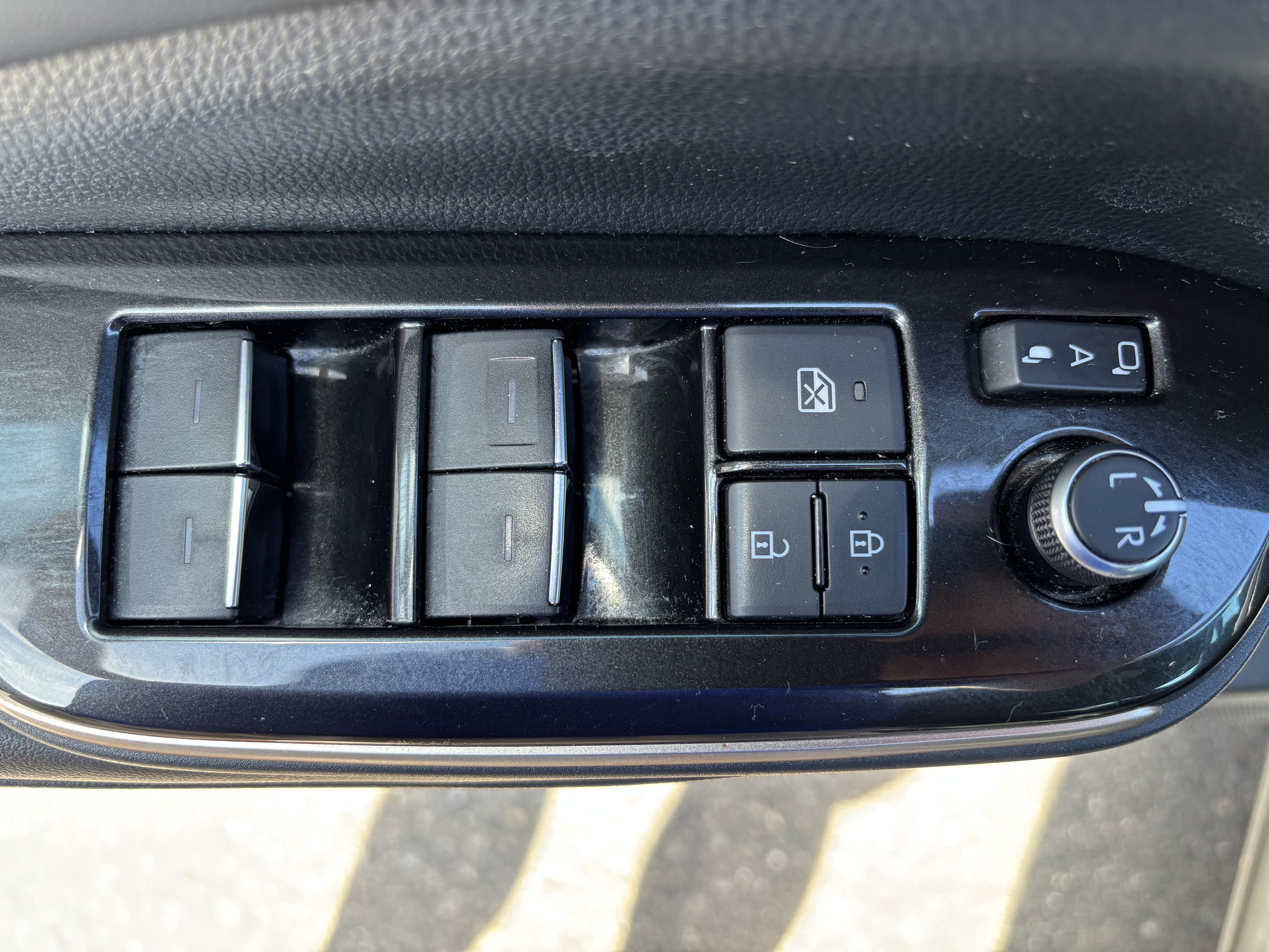 Used 2024 Toyota Crown AWD/4WD image 17