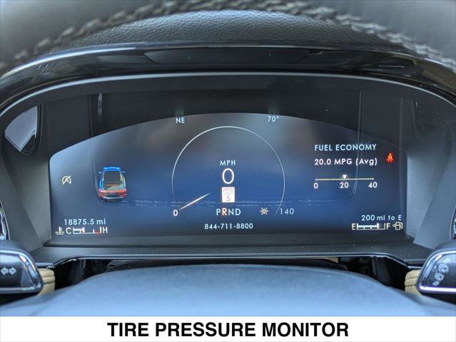 Used 2023 Lincoln Corsair Reserve image 16