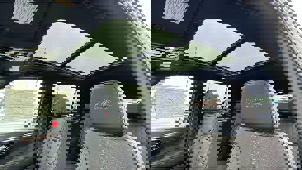 New 2026 Chevrolet Tahoe High Country image 16