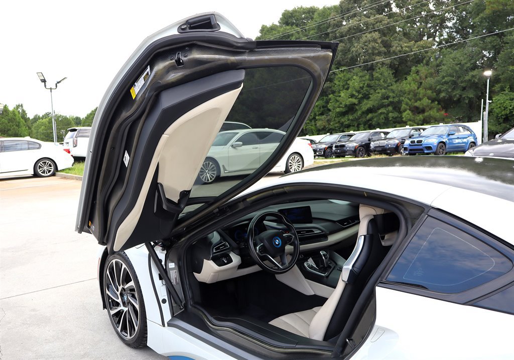 Used 2016 BMW i8 AWD/4WD image 39