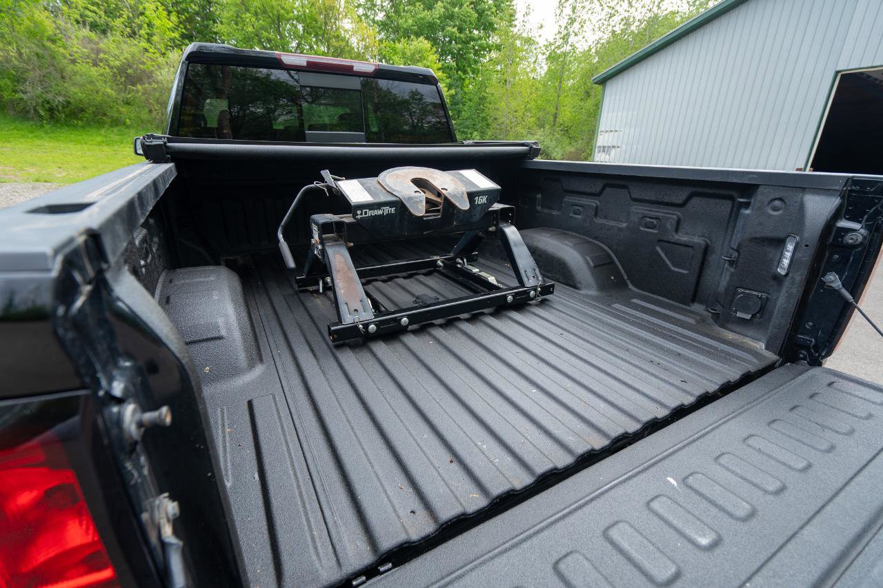 Used 2020 GMC Sierra 2500 SLE w/ Preferred Package AWD/4WD image 31